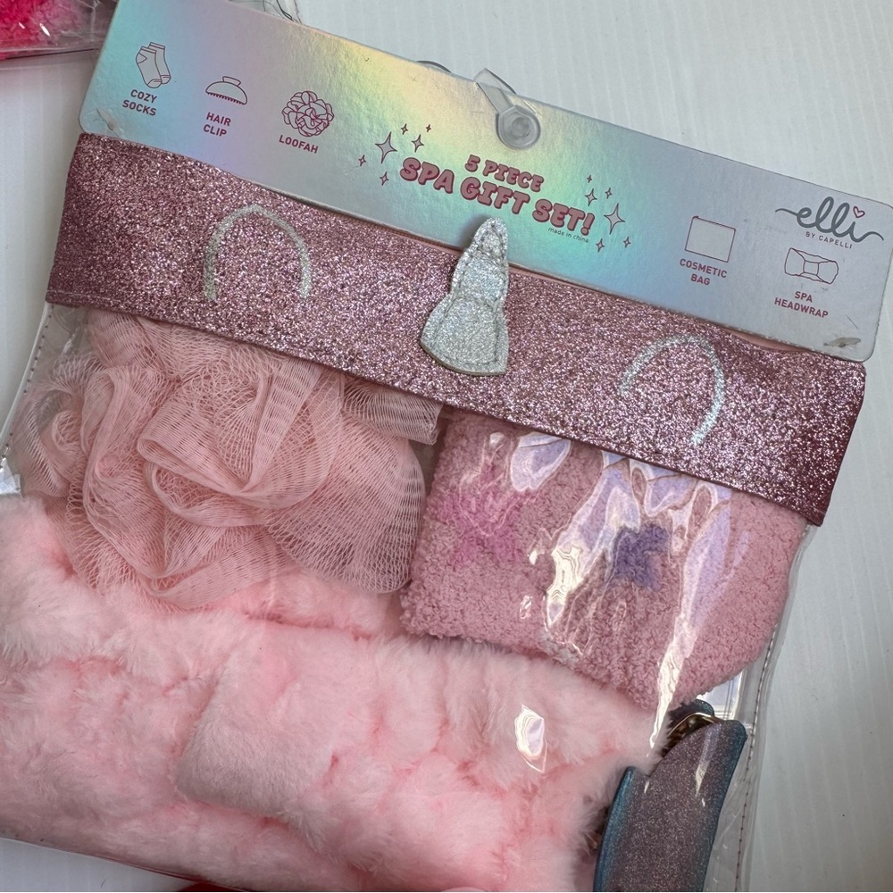 Fun girls gifts sets Kids Hair Accessory 1 unicorn set and 1 smiley face set - Picture 4 of 7